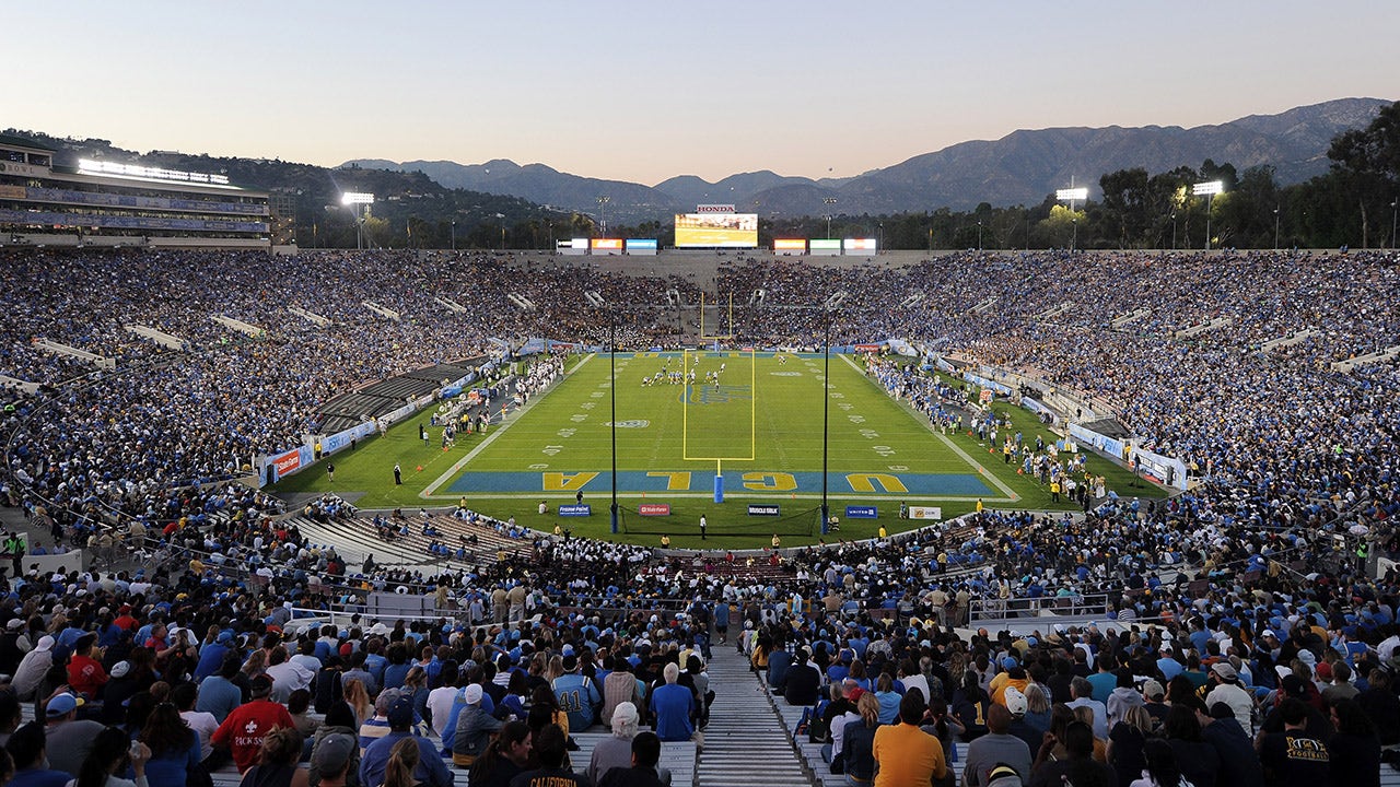 Rose Bowl files lawsuit against UCLA for allegedly trying to move games out of historic stadium Rose Bowl files lawsuit against UCLA for allegedly trying to move games out of historic stadium