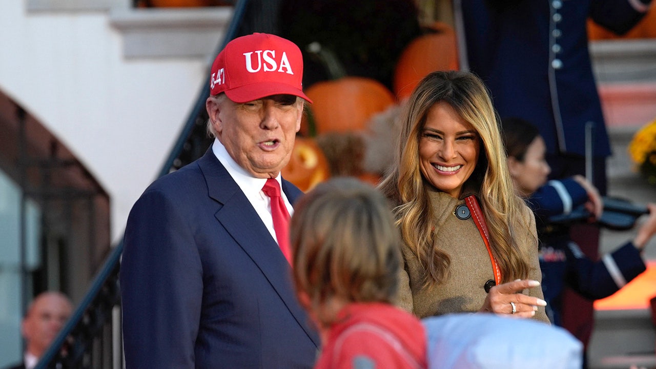 White House opens South Lawn to trick-or-treaters for Halloween celebration with Trumps White House opens South Lawn to trick-or-treaters for Halloween celebration with Trumps