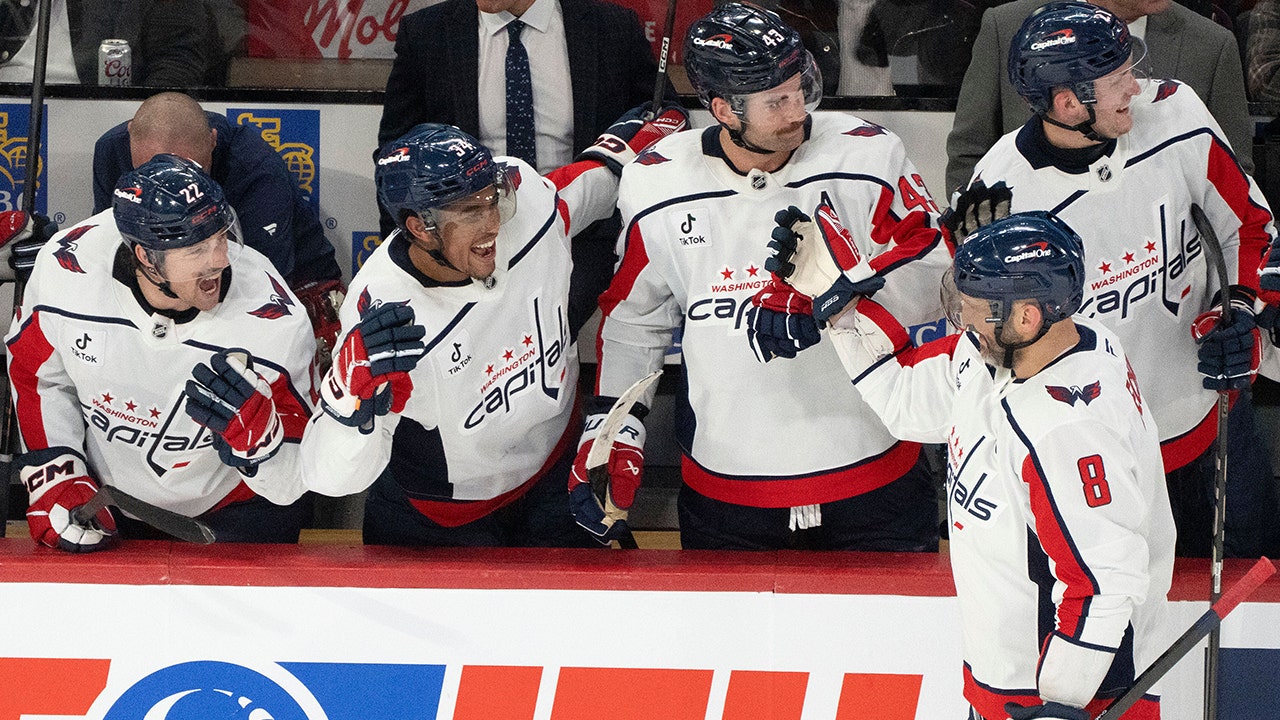 Capitals star Alex Ovechkin scores hat trick at 40, moves up NHL’s all-time point list Capitals star Alex Ovechkin scores hat trick at 40, moves up NHL’s all-time point list