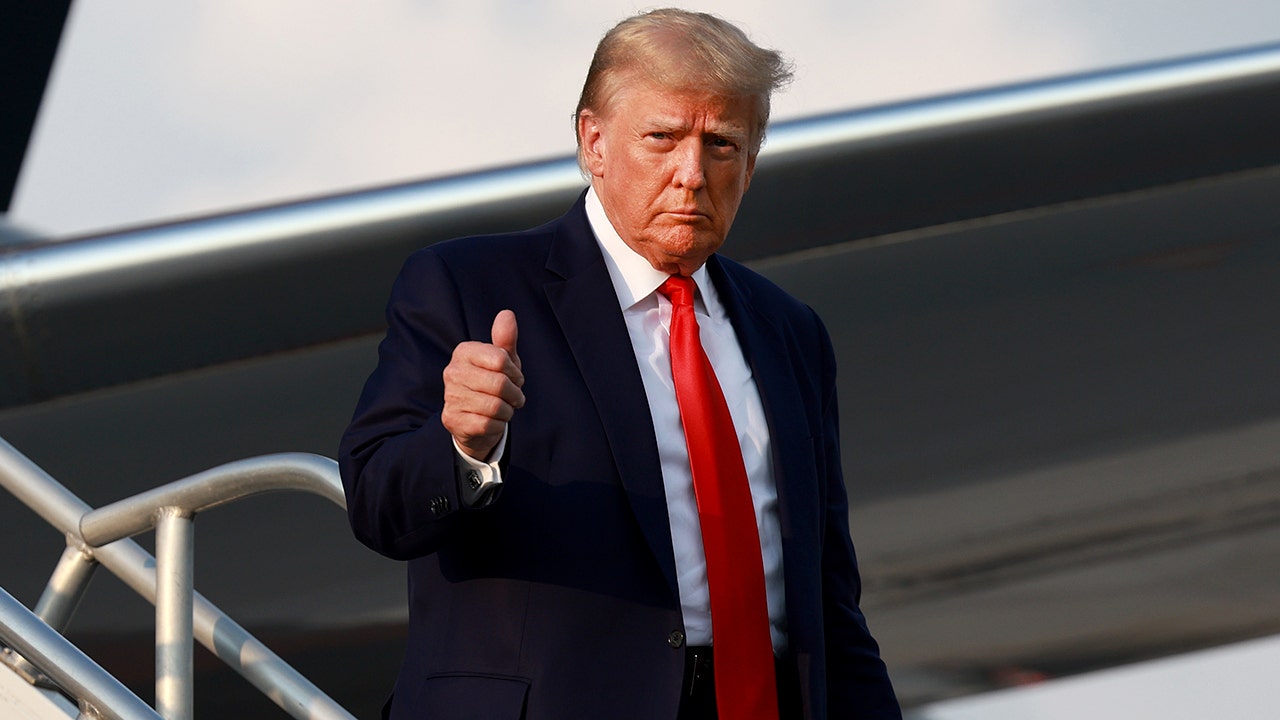 Judge dismisses 2020 election interference case against Trump, granting Georgia's request