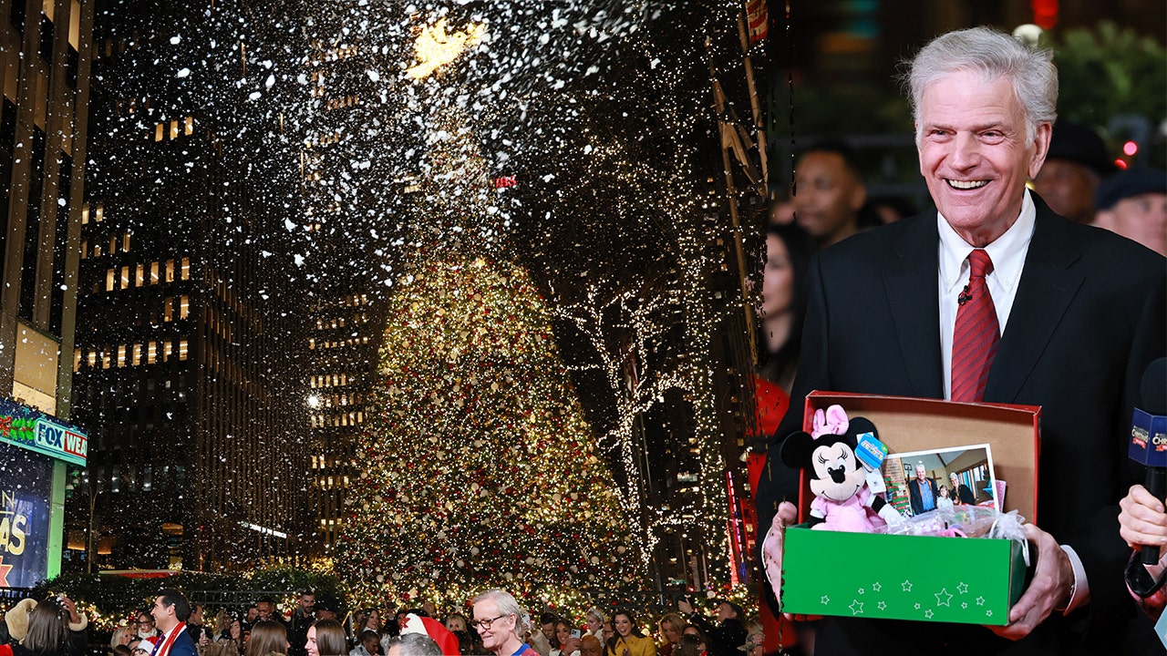 Franklin Graham shares ‘first gift’ of Christmas as Samaritan’s Purse prepares to deliver 13M shoebox gifts Franklin Graham shares ‘first gift’ of Christmas as Samaritan’s Purse prepares to deliver 13M shoebox gifts
