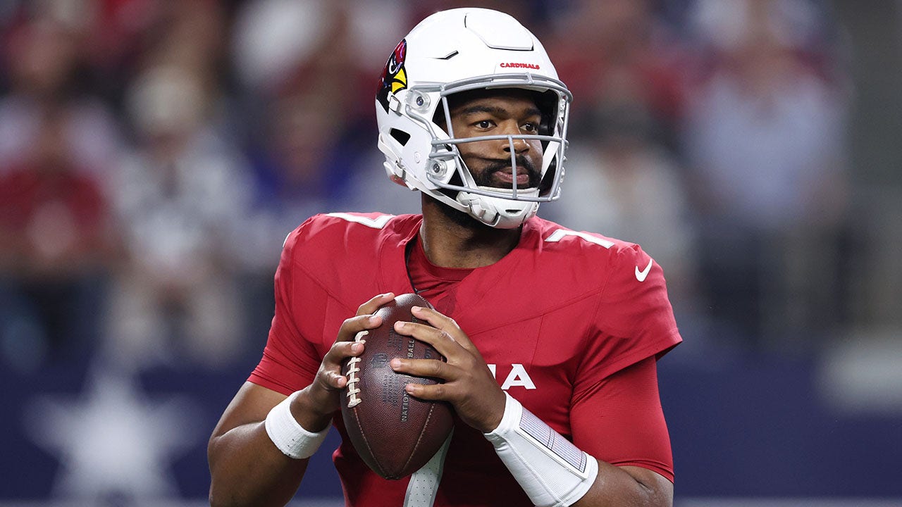 Cardinals snap 5-game skid with road win over struggling Cowboys Cardinals snap 5-game skid with road win over struggling Cowboys