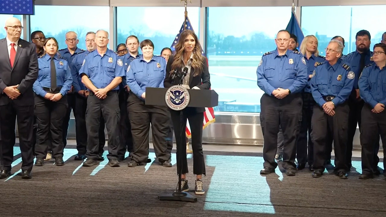 Kristi Noem promociona las bonificaciones de la TSA y anuncia una actualización tecnológica de mil millones de dólares
