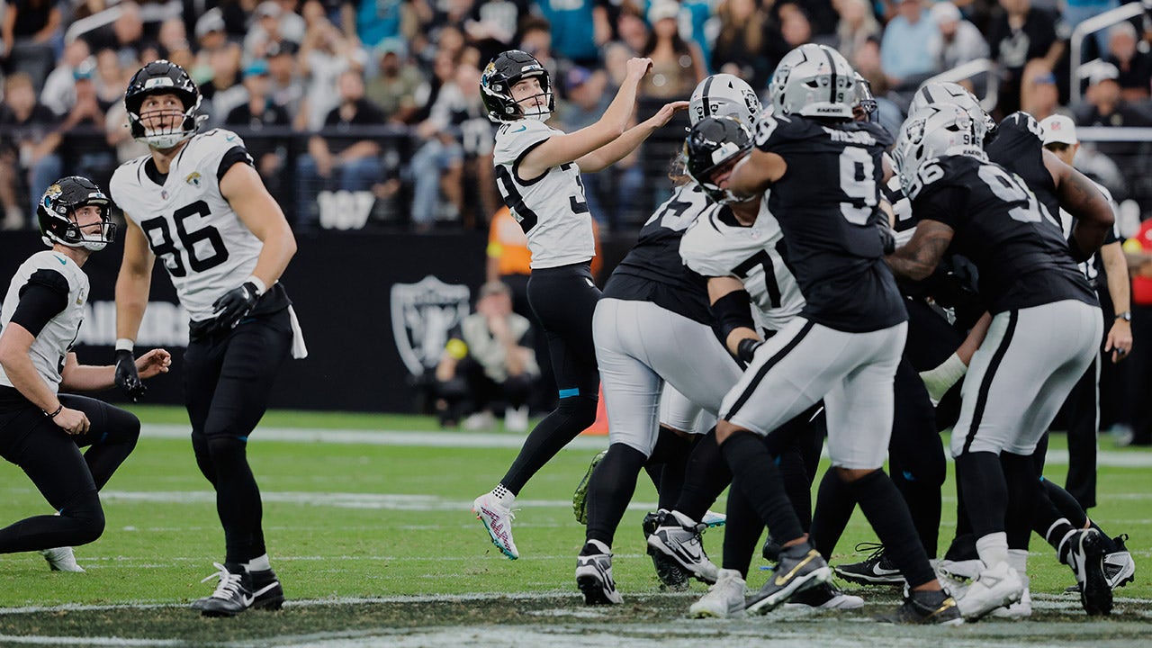 Jaguars kicker breaks NFL record for longest made field goal Jaguars kicker breaks NFL record for longest made field goal