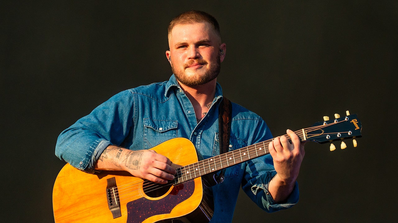 Zach Bryan's Bold Journey: From Military Service to Sobriety Amidst Stardom