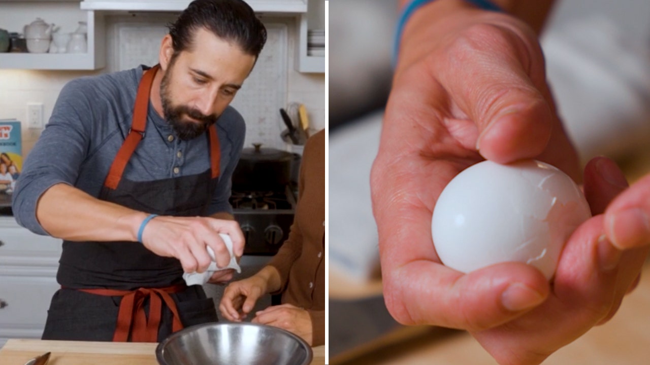 Los Angeles restaurateur and chef Andrew Gruel demonstrates how to crack an egg without leaving any shell debris in the bowl. (Andrew Gruel/@andrewgruel)