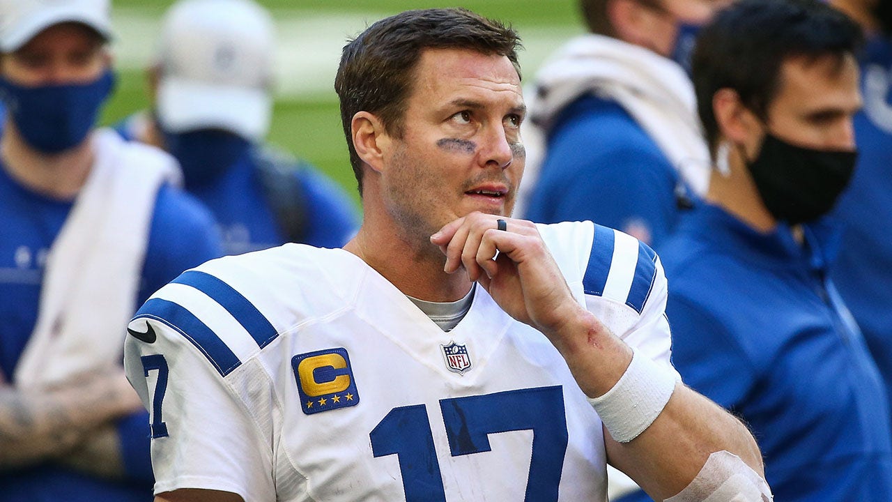 NFL star, 44, joins Colts’ practice squad as team suffers drastic QB injuries: reports