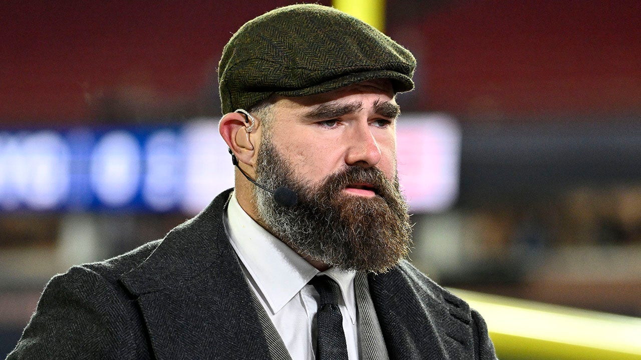 Berita NFL: Jason Kelce merobek aktivitas pertunjukan paruh waktu yang klasik, mengatakan itu berlebihan