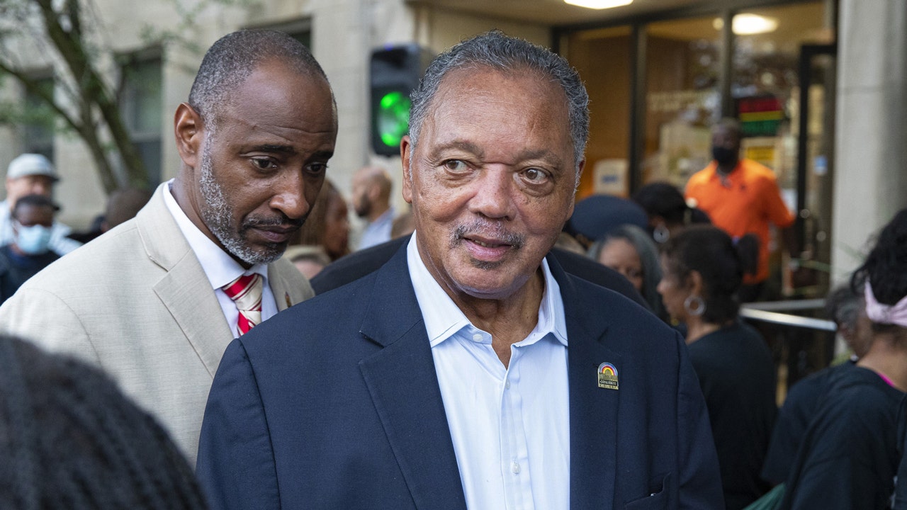 Rev Jesse Jackson, civil rights leader and Rainbow PUSH founder, dies at 84 Rev Jesse Jackson, civil rights leader and Rainbow PUSH founder, dies at 84