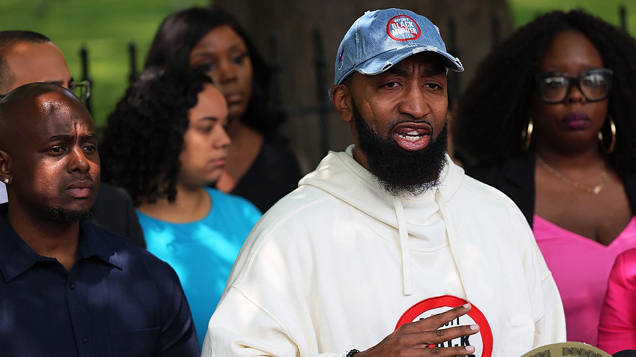 Mysonne Linen served seven years for armed robbery convictions in late 1990s taxi driver holdups. (Michael M. Santiago/Getty Images))