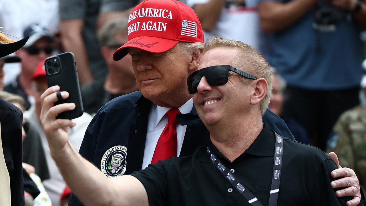 Trump menyampaikan belasungkawa kepada Greg Biffle, keluarga setelah kecelakaan pesawat yang mematikan