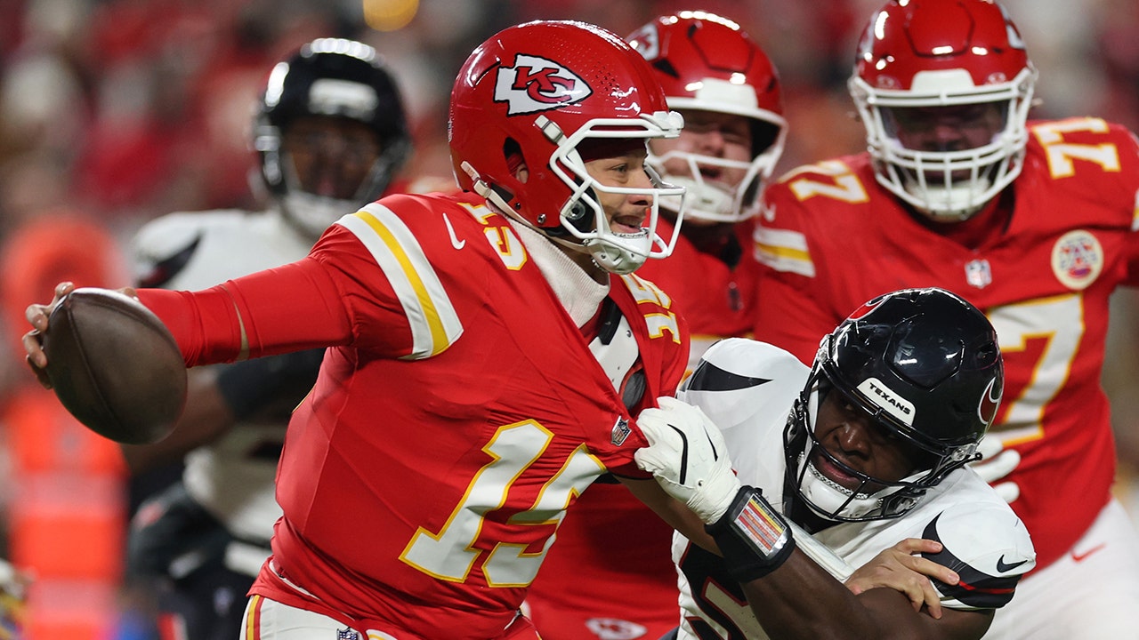 De verdediging van de Texanen verstikt Patrick Mahomes, Chiefs en wint de vijfde wedstrijd op rij
