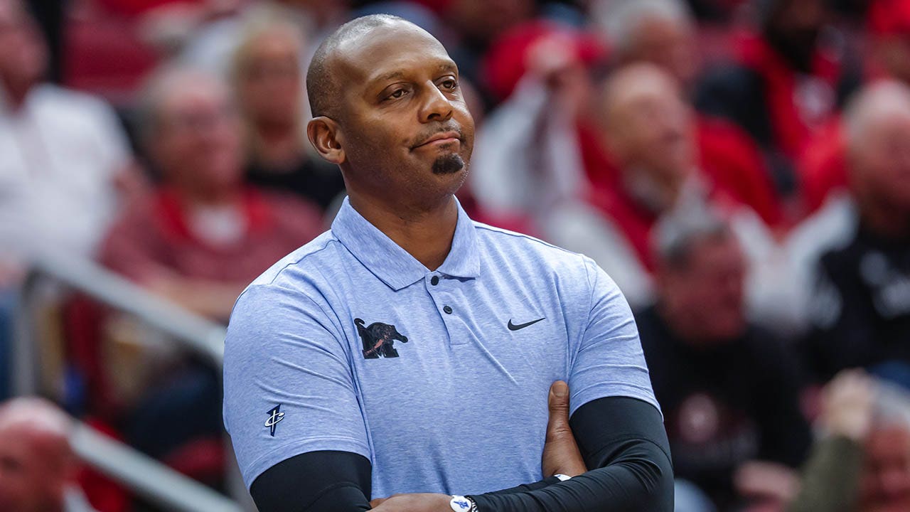 Penny Hardaway mengecam NBA modern, berpendapat bahwa permainan kampus dimainkan ‘dengan cara yang benar’