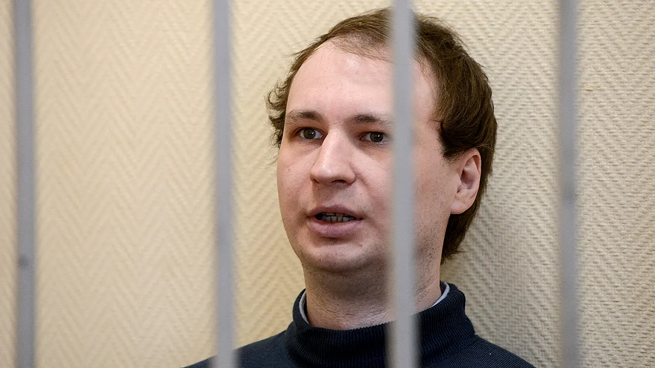 American ex-Marine feared near death after weeks in catatonic state in Russian prison American ex-Marine feared near death after weeks in catatonic state in Russian prison