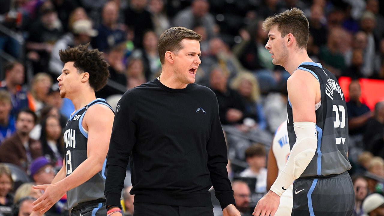 Jazz coach Will Hardy drops F-bombs on players in viral timeout video during blowout loss Jazz coach Will Hardy drops F-bombs on players in viral timeout video during blowout loss