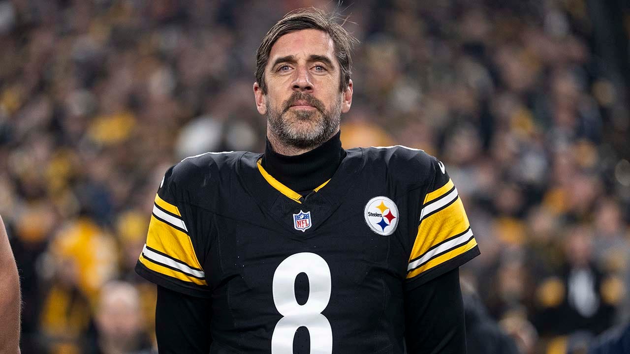 Pittsburgh Steelers mengatakan masa depan Aaron Rodgers mungkin akan ditentukan dalam waktu satu bulan