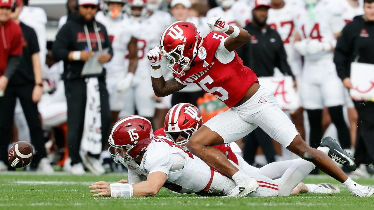 Indiana mengalahkan Alabama 38-3 di Rose Bowl, melaju ke semifinal CFP