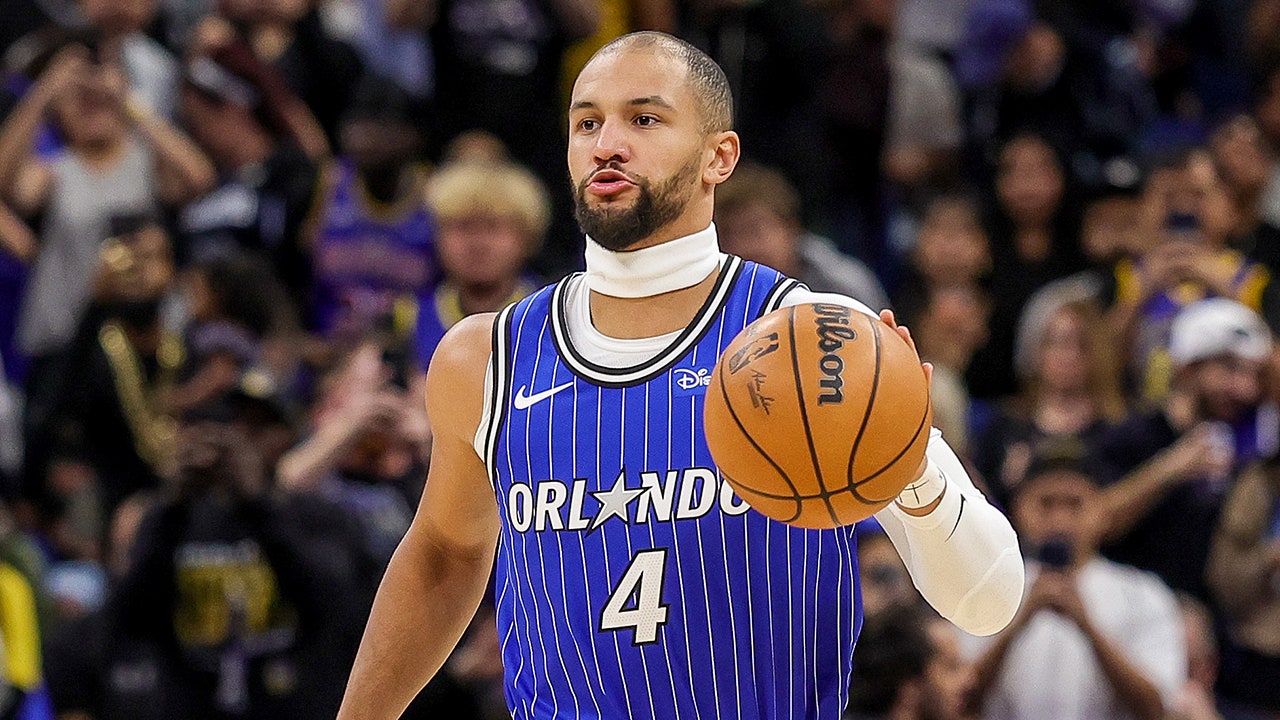NBA shuts down Magic guard’s signature headband ritual at start of games NBA shuts down Magic guard’s signature headband ritual at start of games