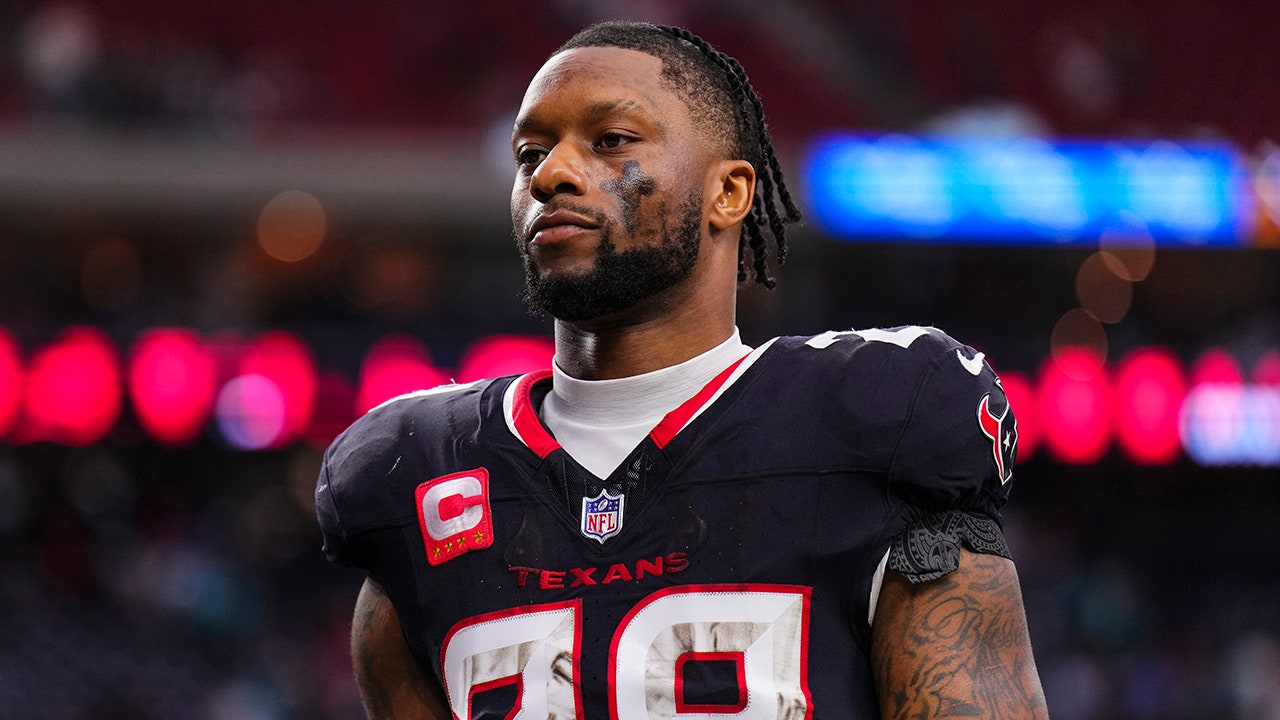 Joe Mixon’s future with Texans in doubt after ‘freak’ injury wiped out season Joe Mixon’s future with Texans in doubt after ‘freak’ injury wiped out season