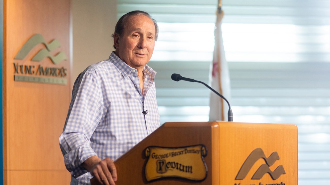 Michael Reagan, elder son of former President Ronald Reagan, dies at 80 Michael Reagan, elder son of former President Ronald Reagan, dies at 80