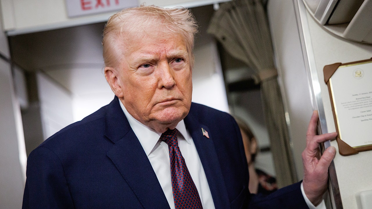 وأشار الرئيس ترامب إلى أن الولايات المتحدة ستحقق في تمويل الحركات المناهضة لإنفاذ القانون