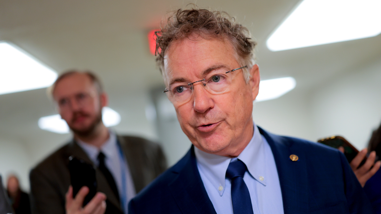 Senator Rand Paul noemt de actieoorlog in Venezuela en waarschuwt Trump voor het Congres