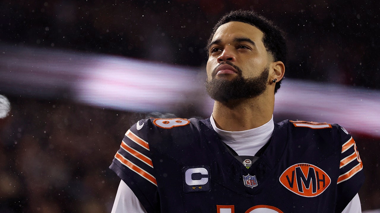 Bears’ Caleb Williams explains meanings behind nail polish, says critics won’t stop him Bears’ Caleb Williams explains meanings behind nail polish, says critics won’t stop him