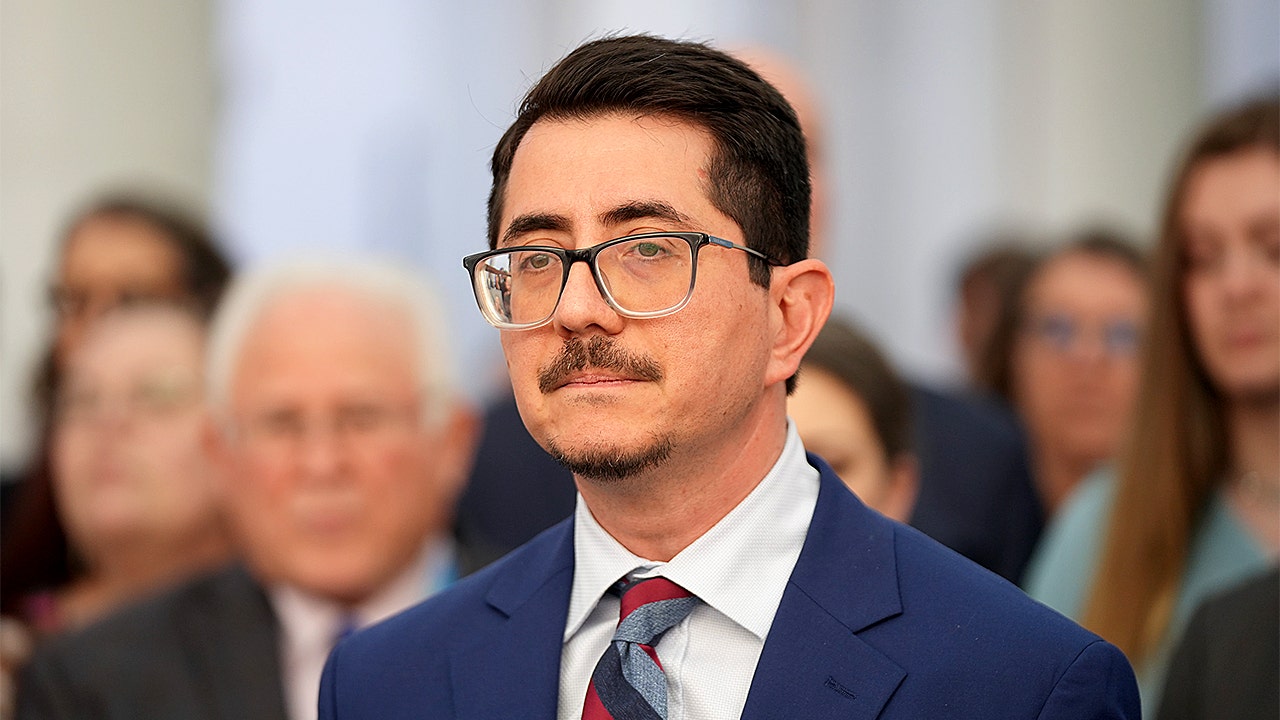 تواجه مقاطعة ترافيس DA انتقادات متجددة “ناعمة في التعامل مع الجريمة” بعد اتهام مجرم محترف بالقتل