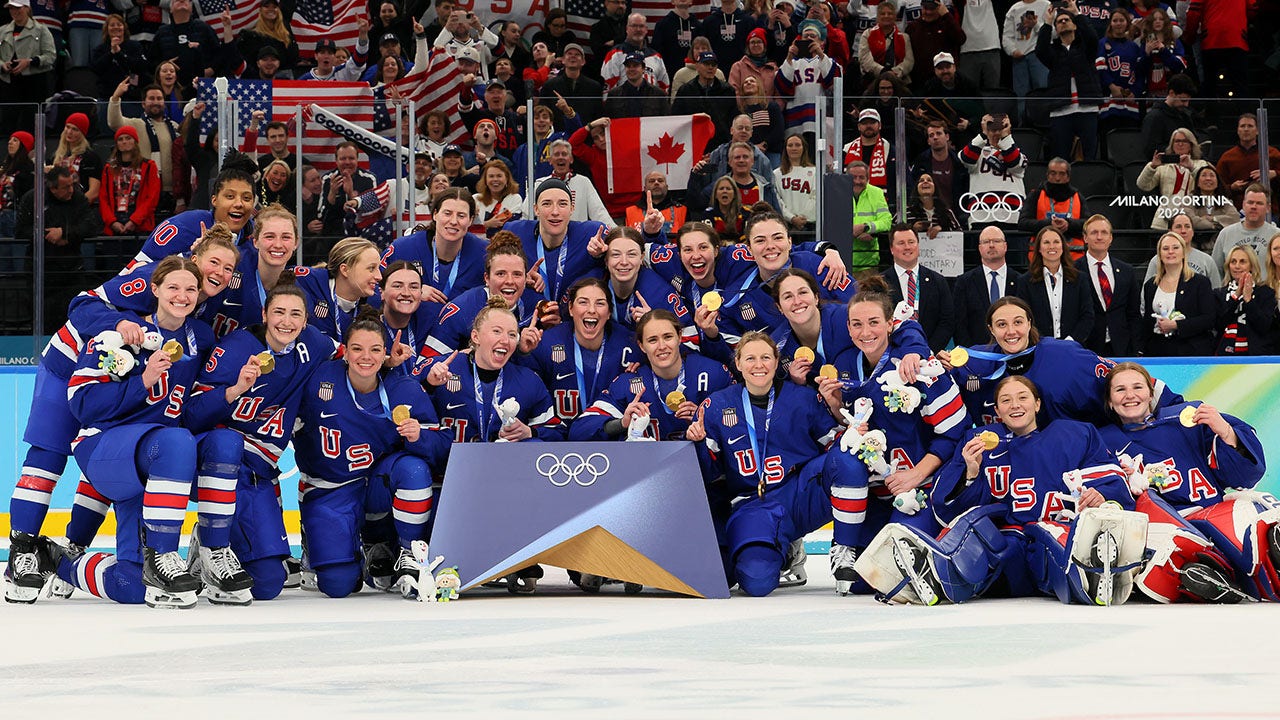 Tim hoki wanita AS membuat keputusan atas undangan Trump State of the Union