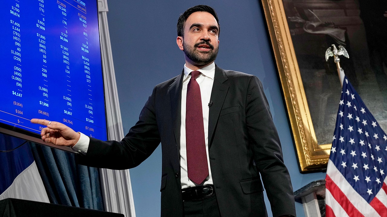 قام ممداني بتمزيق ICE وسط زيادة في الميزانية، ويطالب بالقدرة على تحمل تكاليف السكن