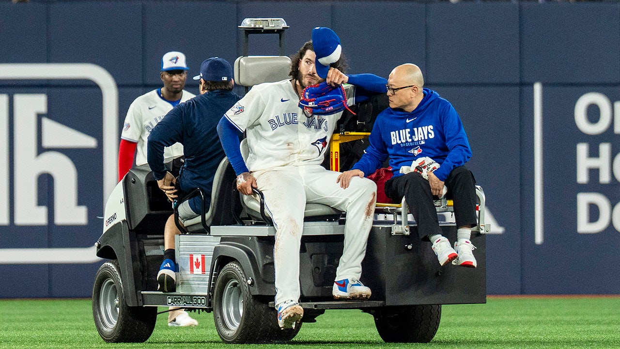 MLB news: Blue Jays’ Cody Ponce carted off with injury in first start since 2021 MLB news: Blue Jays’ Cody Ponce carted off with injury in first start since 2021