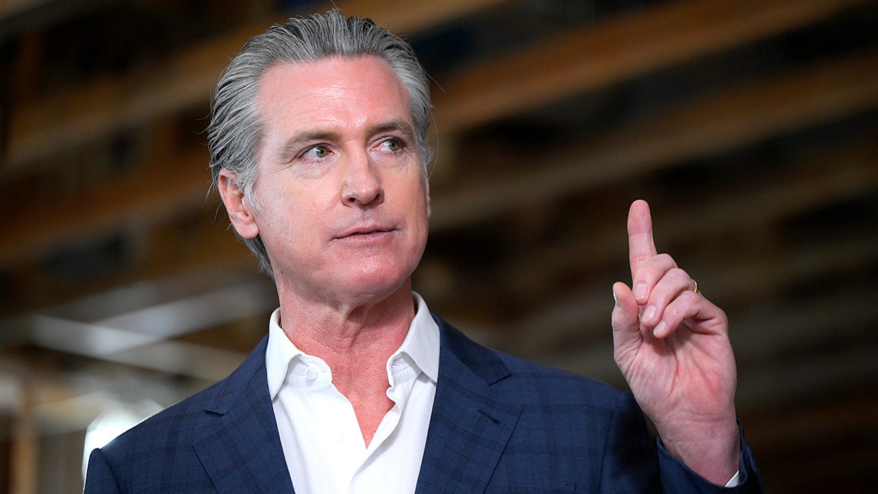 Illegal aliens are getting taxpayer-funded boob jobs and sex change ops in Newsom’s California, watchdog says Illegal aliens are getting taxpayer-funded boob jobs and sex change ops in Newsom’s California, watchdog says