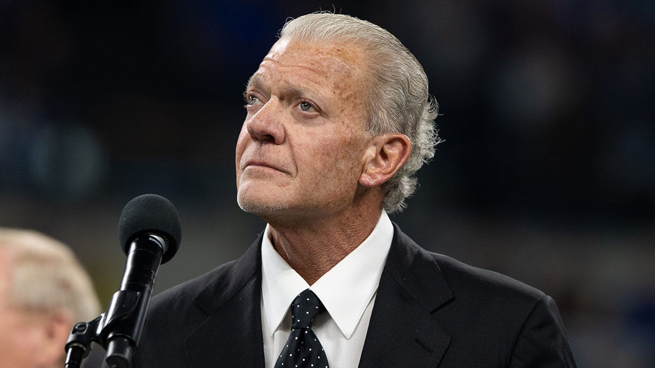 Late Colts owner Jim Irsay’s memorabilia collection brings record prices at auction Late Colts owner Jim Irsay’s memorabilia collection brings record prices at auction