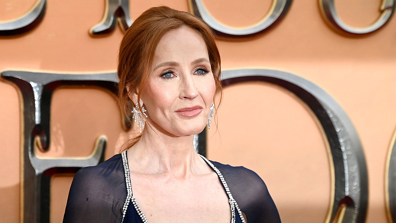 JK Rowling calls out the ‘grotesque’ behavior towards Sophie Cunningham fans in scathing post JK Rowling calls out the ‘grotesque’ behavior towards Sophie Cunningham fans in scathing post
