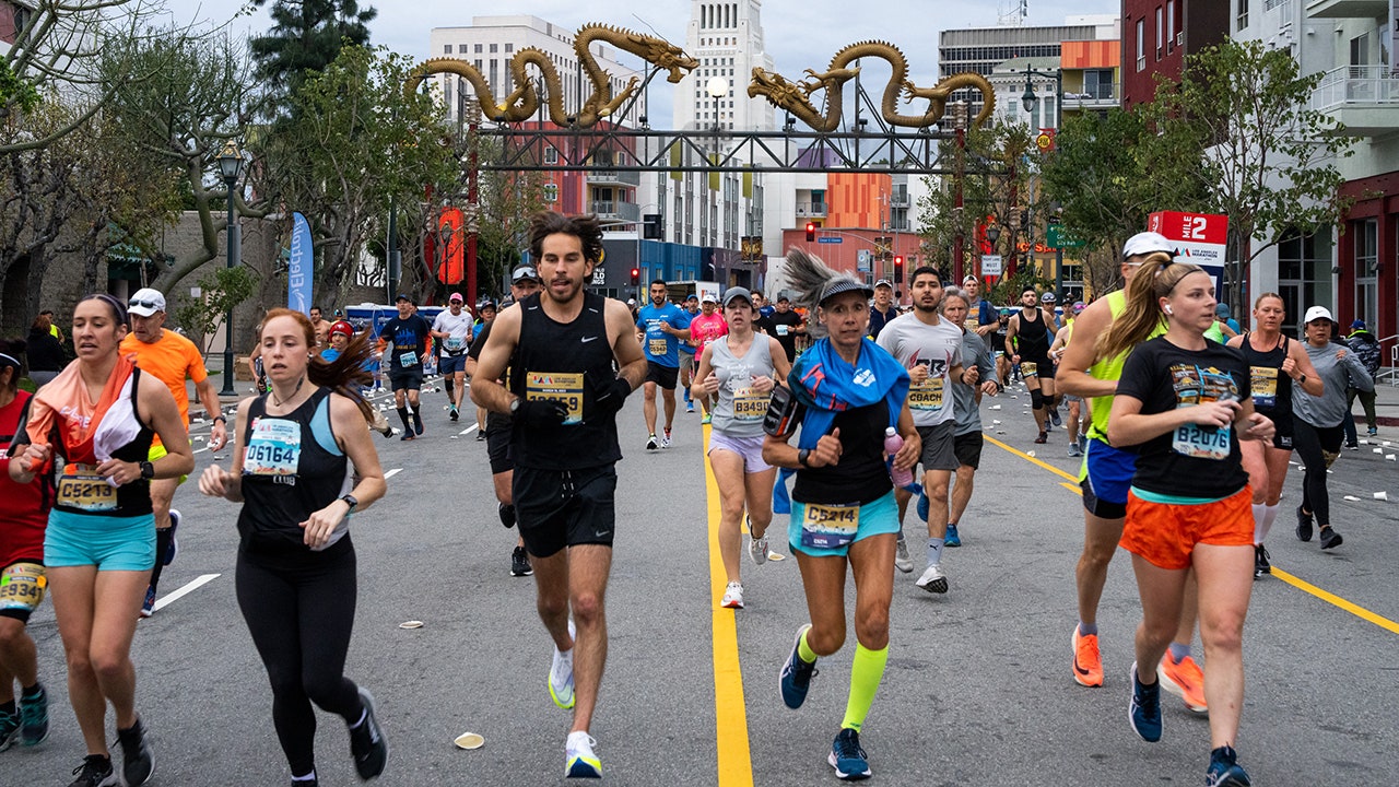 LA Marathon Introduces Unique Medal Option at Mile 18
