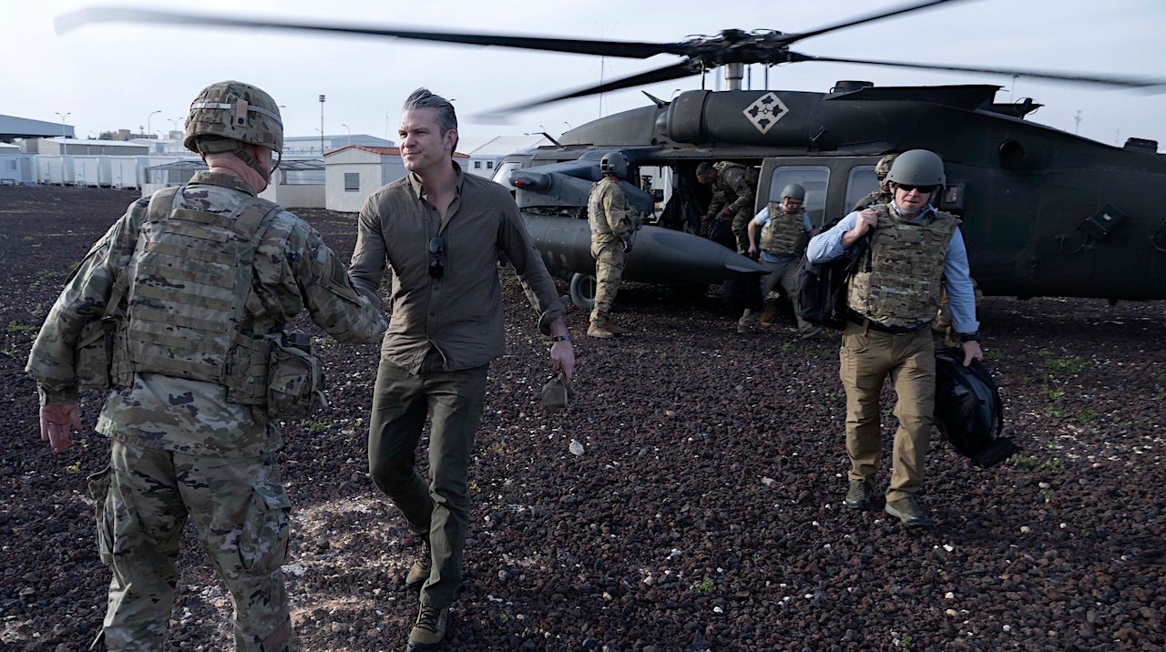 ويقول المحللون إن المعلومات التي تم جمعها مسبقًا مكنت من عملية إنقاذ العقيد الإيراني