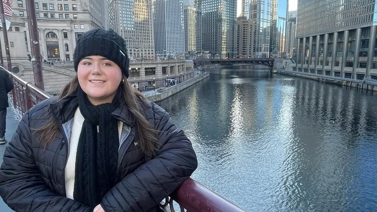 Slain Loyola Chicago student’s family fumes over ‘murder,’ manhunt for masked gunman in attack near campus Slain Loyola Chicago student’s family fumes over ‘murder,’ manhunt for masked gunman in attack near campus