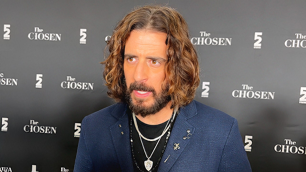 Jonathan Roumie dice que filmar la crucifixión de Jesús cambió su camino de fe