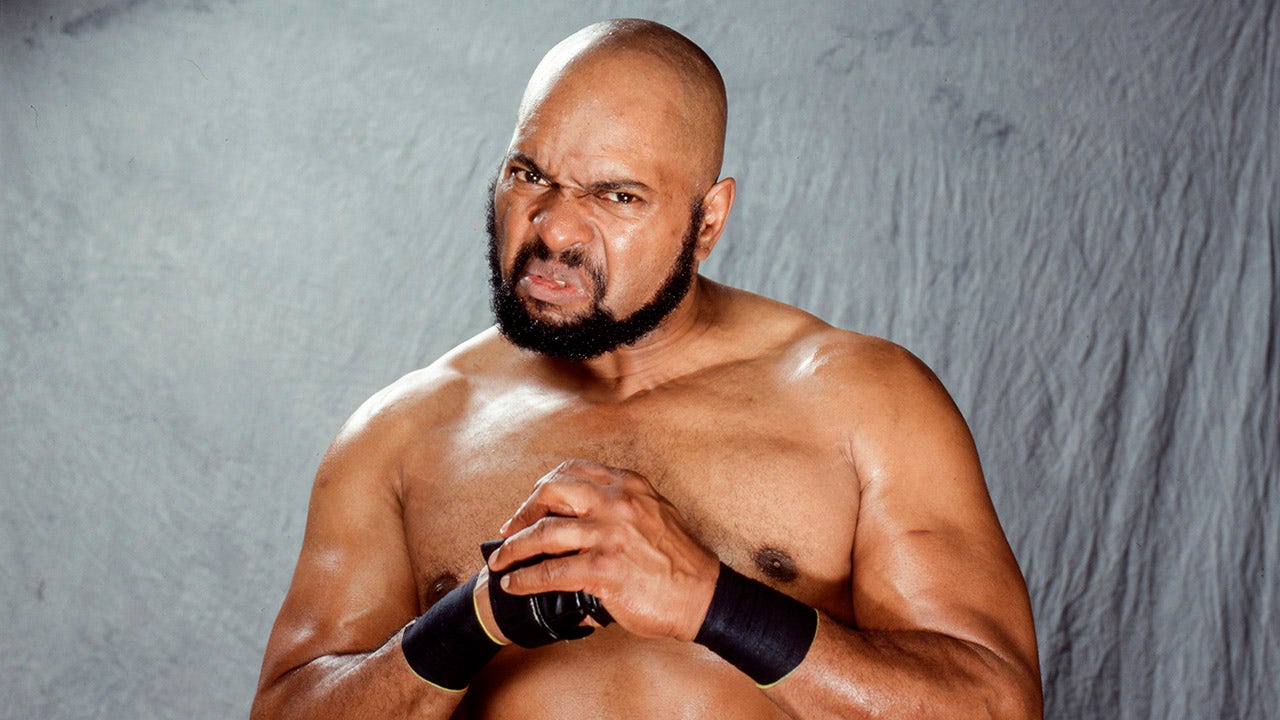 Bad News Brown wordt opgenomen in de WWE Hall of Fame