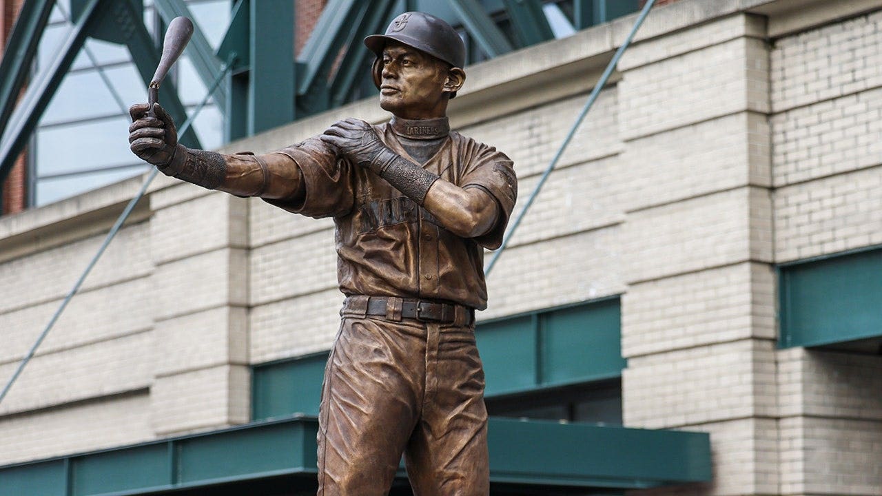 Ichiro Suzuki's bronze statue loses its bat in an unveiling gone wrong at Mariners home ballpark