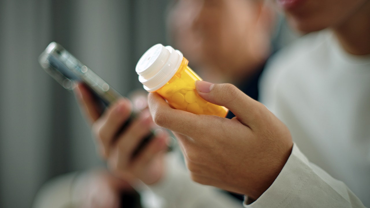 AI chatbots refilling psych meds sparks debate AI chatbots refilling psych meds sparks debate