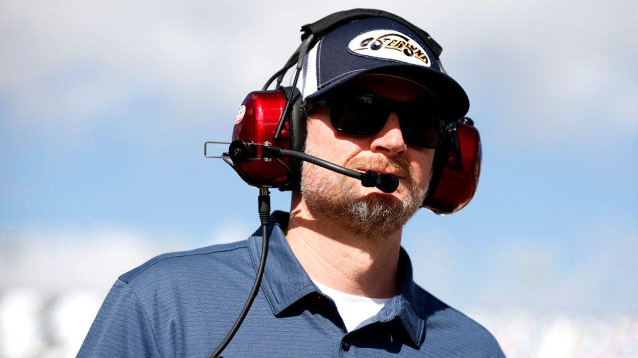 Dale Earnhardt Jr threatens to leave NASCAR over disgusting electric car rumor