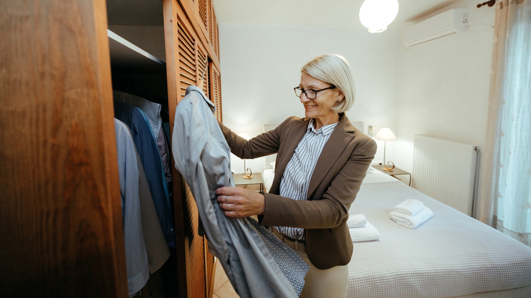 Everyday essentials on sale: Pajamas, breathable underwear, walking sneakers from $8