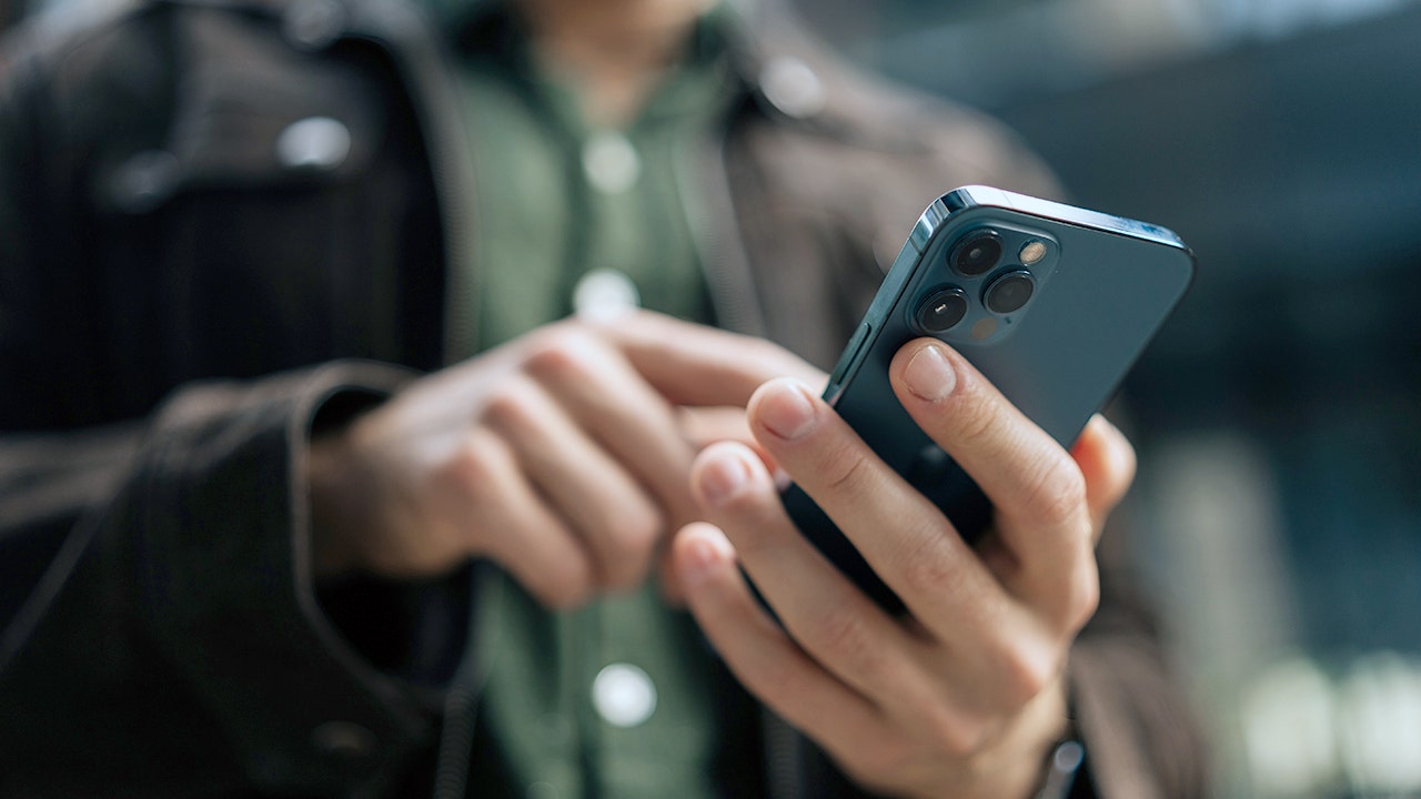 Apple Intelligence vulnerable to prompt injection with 76% success rate