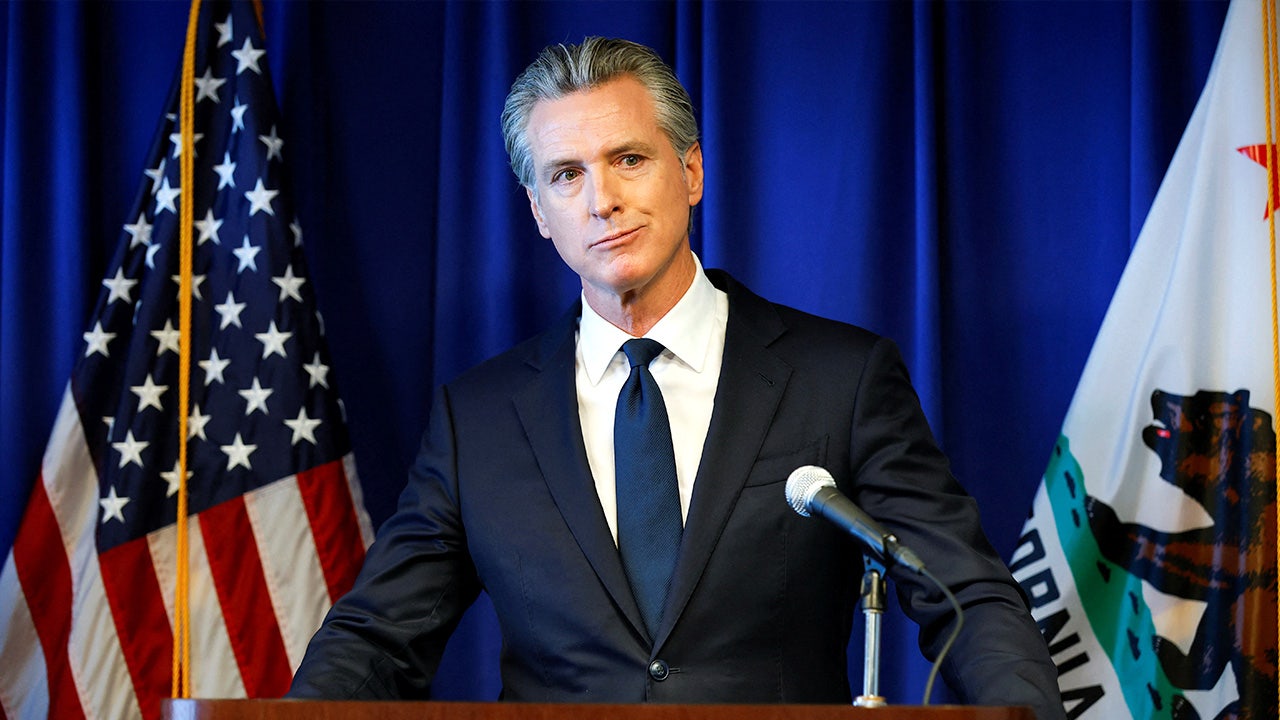 Ninth Circuit Slayers Newsom's ICE Shackles: MAGA Strikes Back!