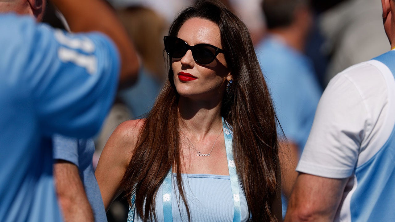 Jordon Hudson wants in on the Mike Vrabel and Dianna Russini drama