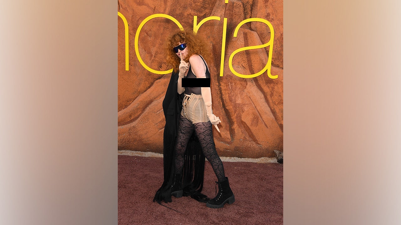 Natasha Lyonne was escorted off a plane after reportedly failing to respond to crew members' requests. (Steve Granitz/FilmMagic/Getty Images)