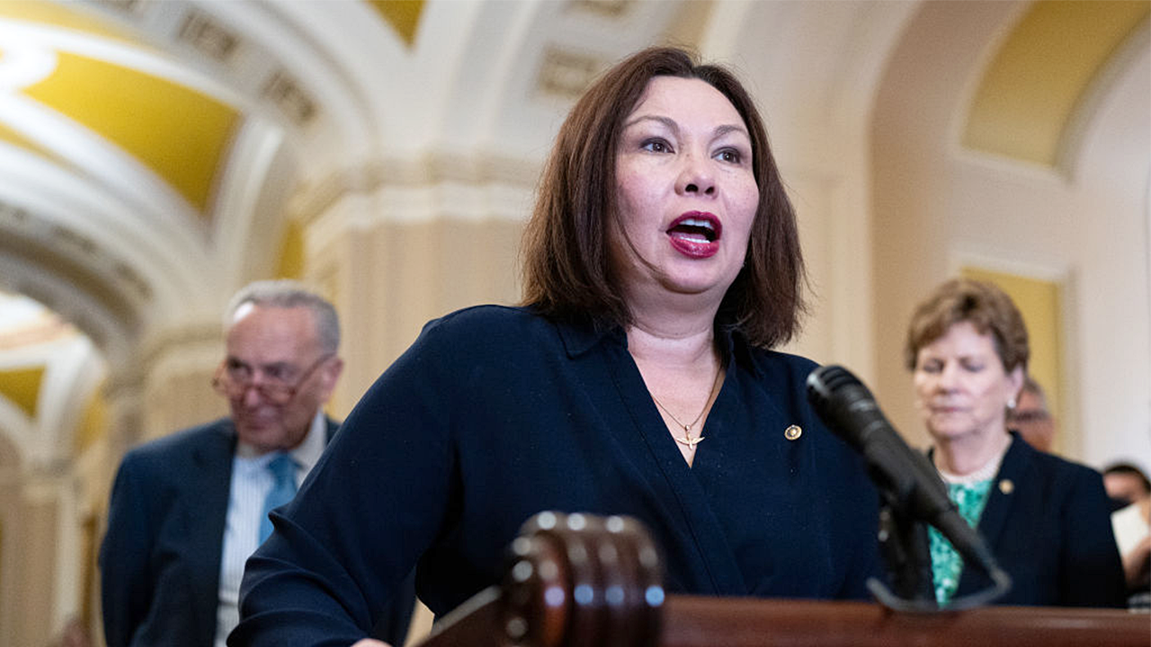 Duckworth Slams 'Shoes-On' TSA Policy as Reckless Gamble with Public Safety