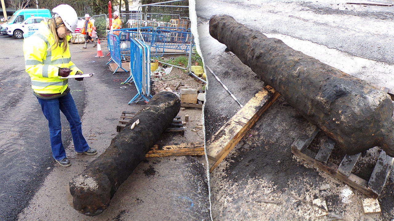 Construction workers unearth 300-year-old cast-iron cannon in Hull, UK Construction workers unearth 300-year-old cast-iron cannon in Hull, UK