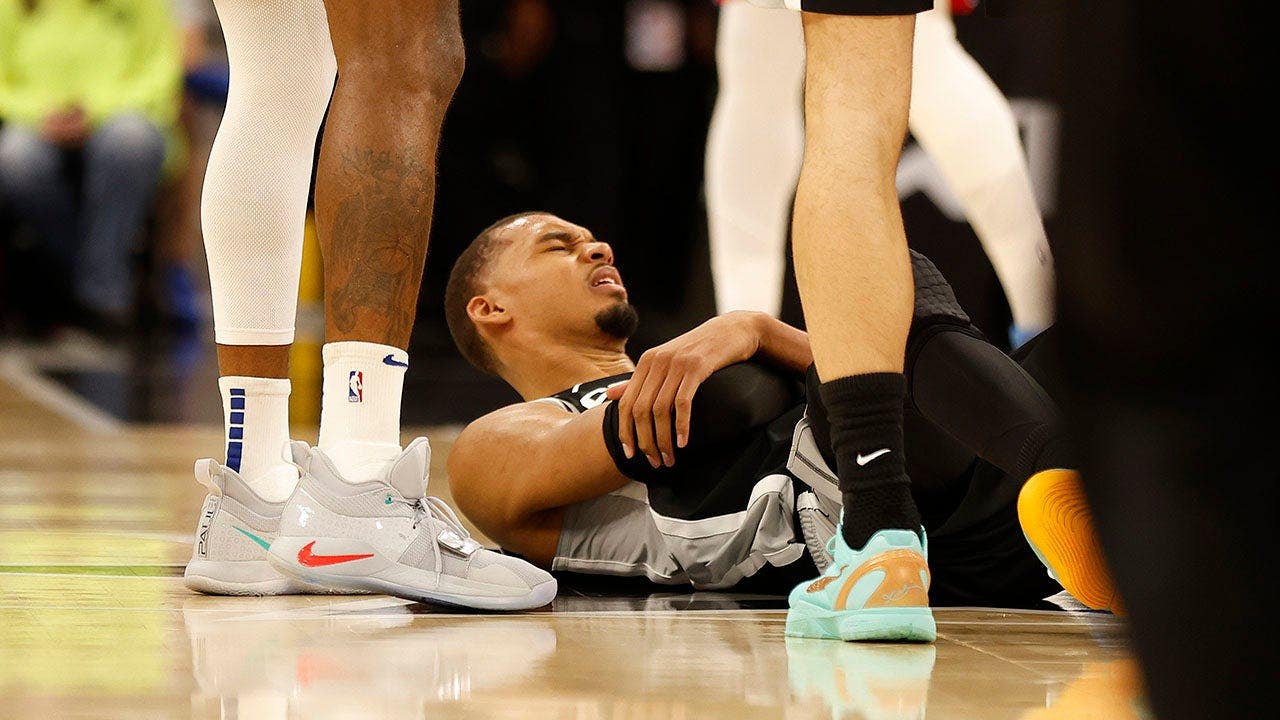 إصابة فيكتور ويمبانياما في الضلع تعرض مشواره في التصفيات ومحاولة الحصول على جائزة أفضل لاعب للخطر